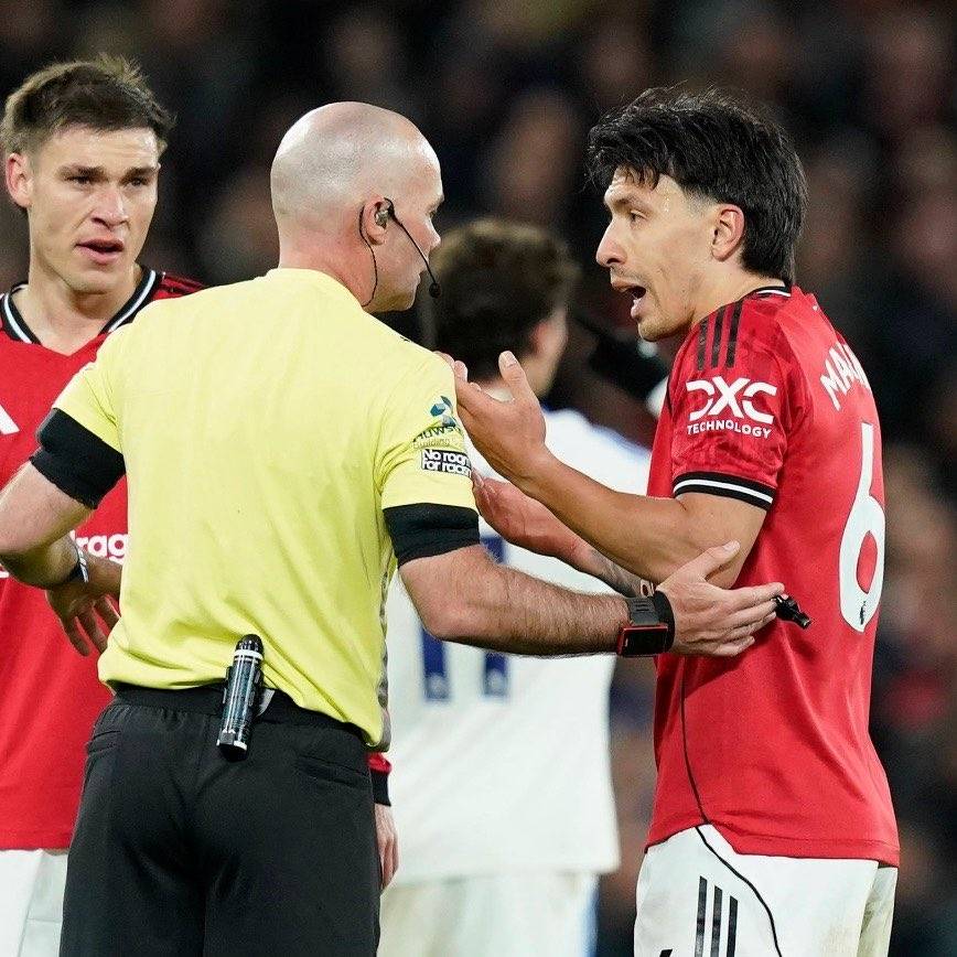 利马将被禁赛3场,马奎尔或遭追加禁赛,曼联的欧冠名额又悬了?